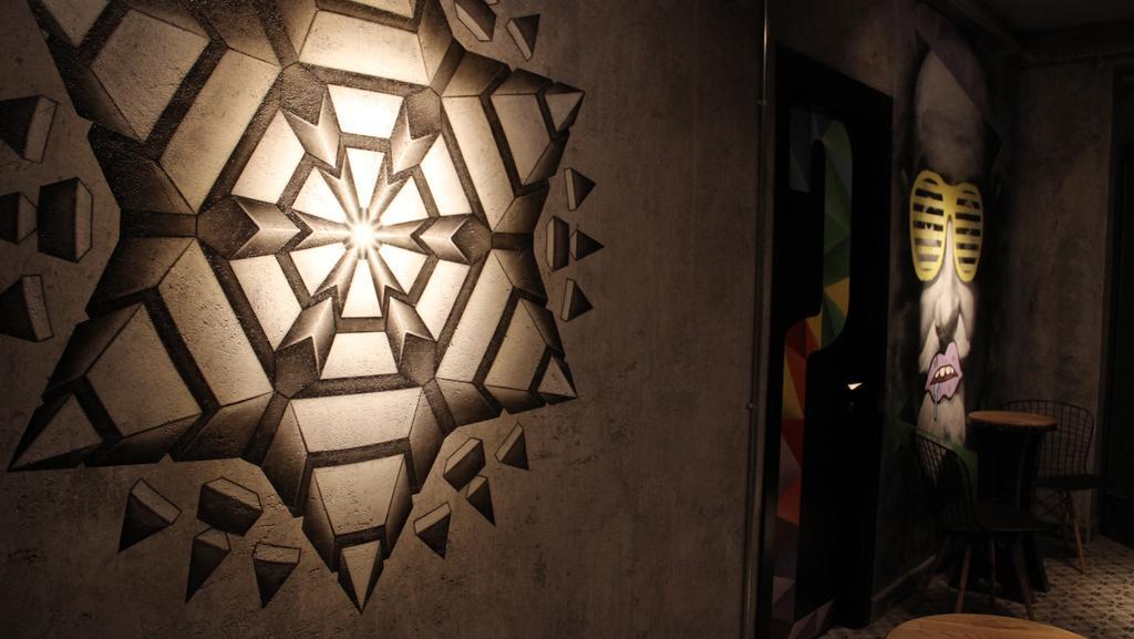 Role Street Hostel อันตัลยา ภายนอก รูปภาพ