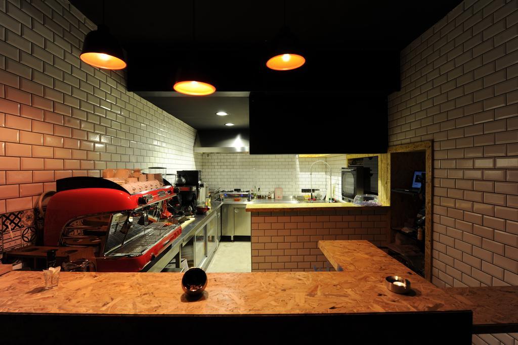Role Street Hostel อันตัลยา ภายนอก รูปภาพ